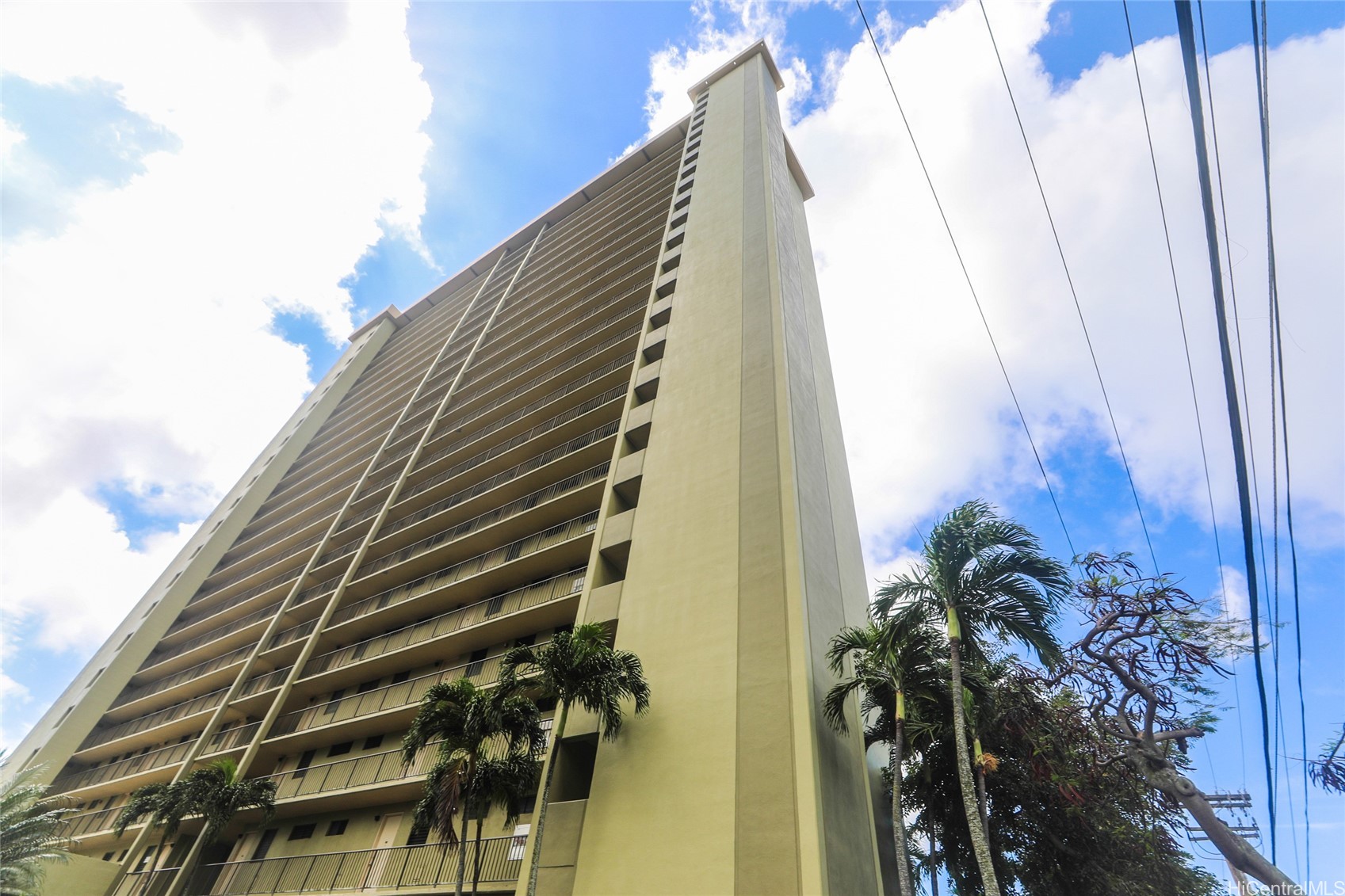 Makiki Plaza Condominium