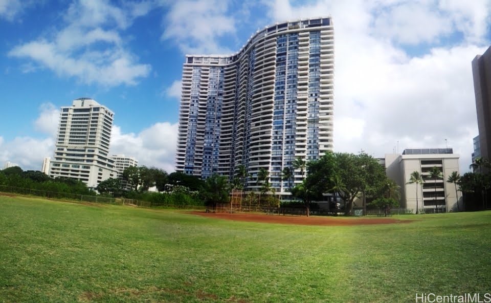 2333 KAPIOLANI Boulevard 1008D