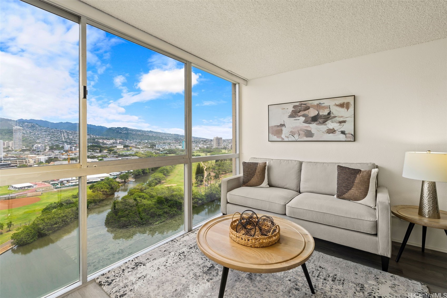 2211 Ala Wai Boulevard 2015