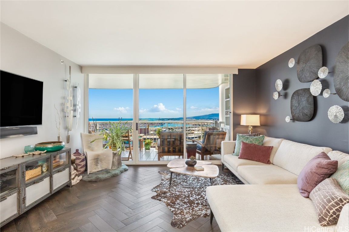 1212 Nuuanu Avenue 3411