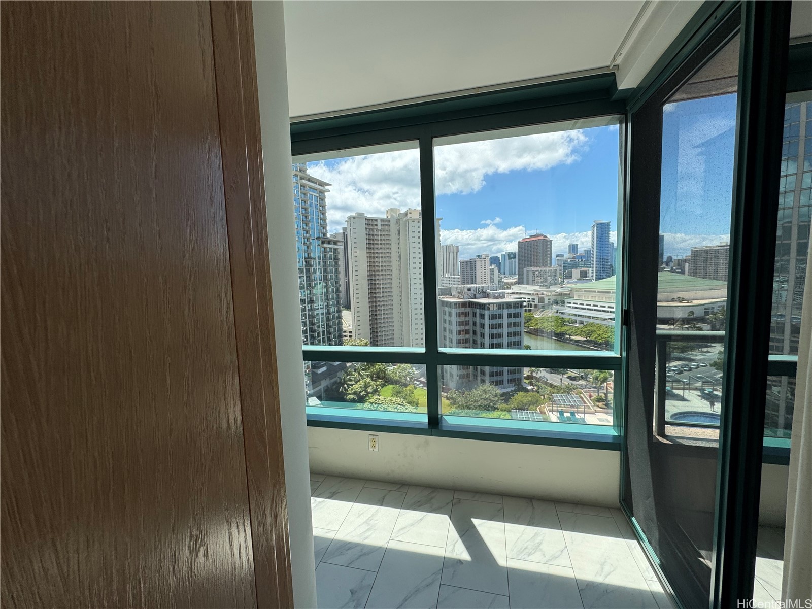 1888 Kalakaua Avenue 2103