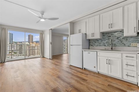Photo of 1655 Makaloa Street #1517, Honolulu, HI 96814 (MLS # 202608852)