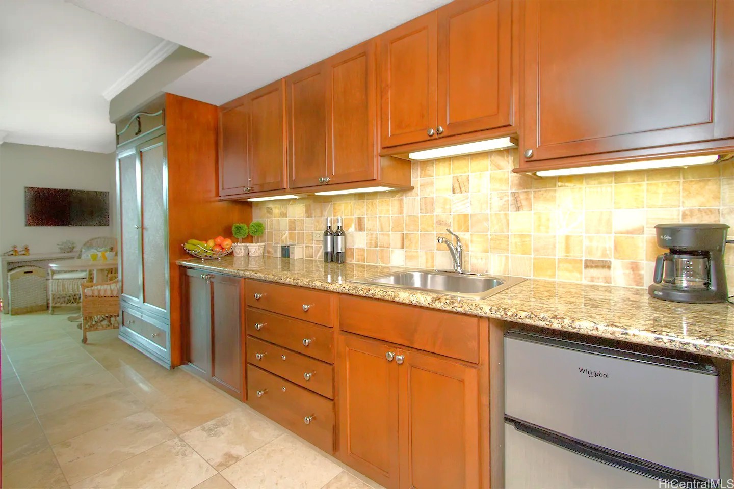 2045 Kalakaua Avenue 214