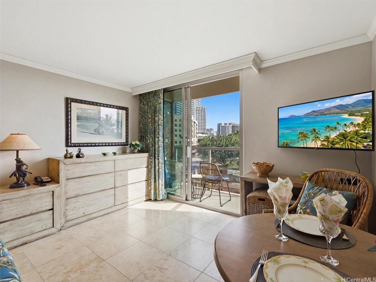2045 Kalakaua Avenue 214
