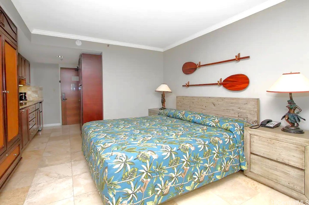 2045 Kalakaua Avenue 214