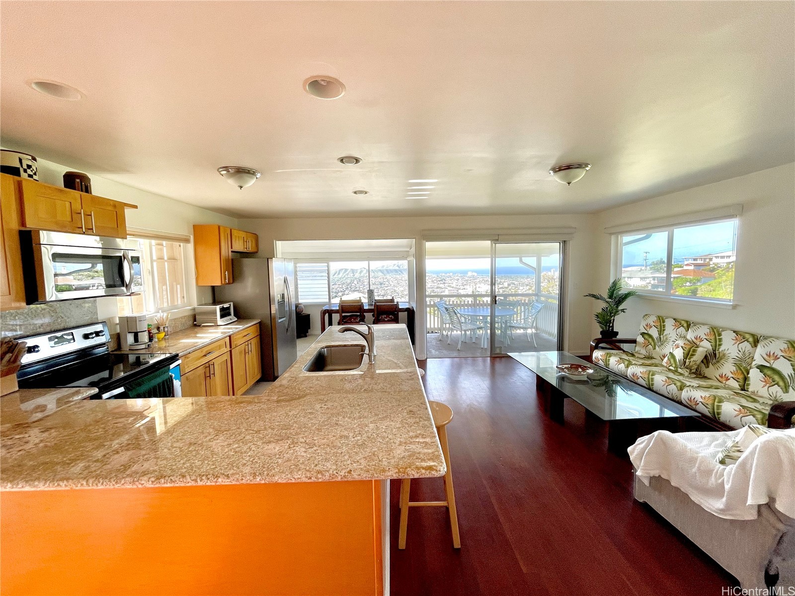 3901 Maunahilu Place