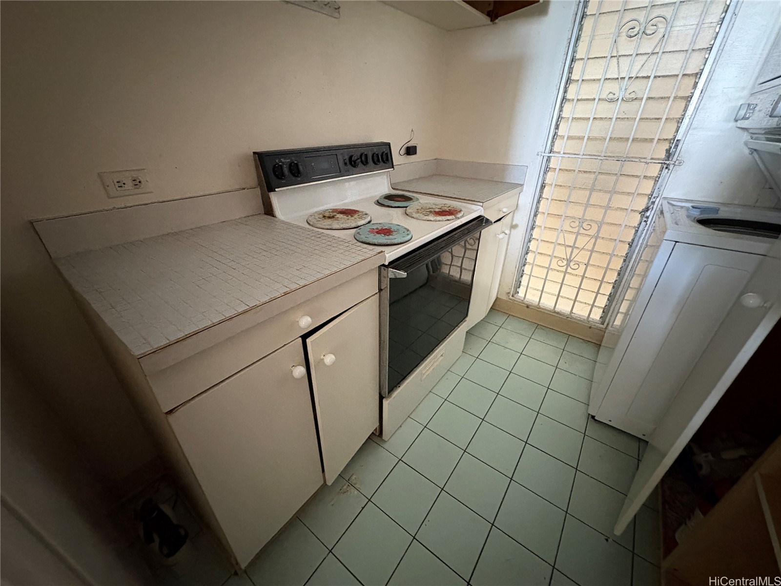 4300 Waialae Avenue A1502