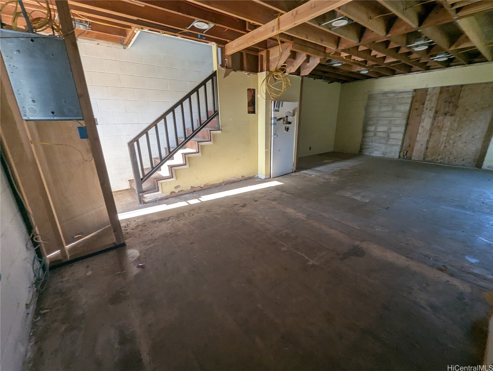 91-654 Kilaha Street G8