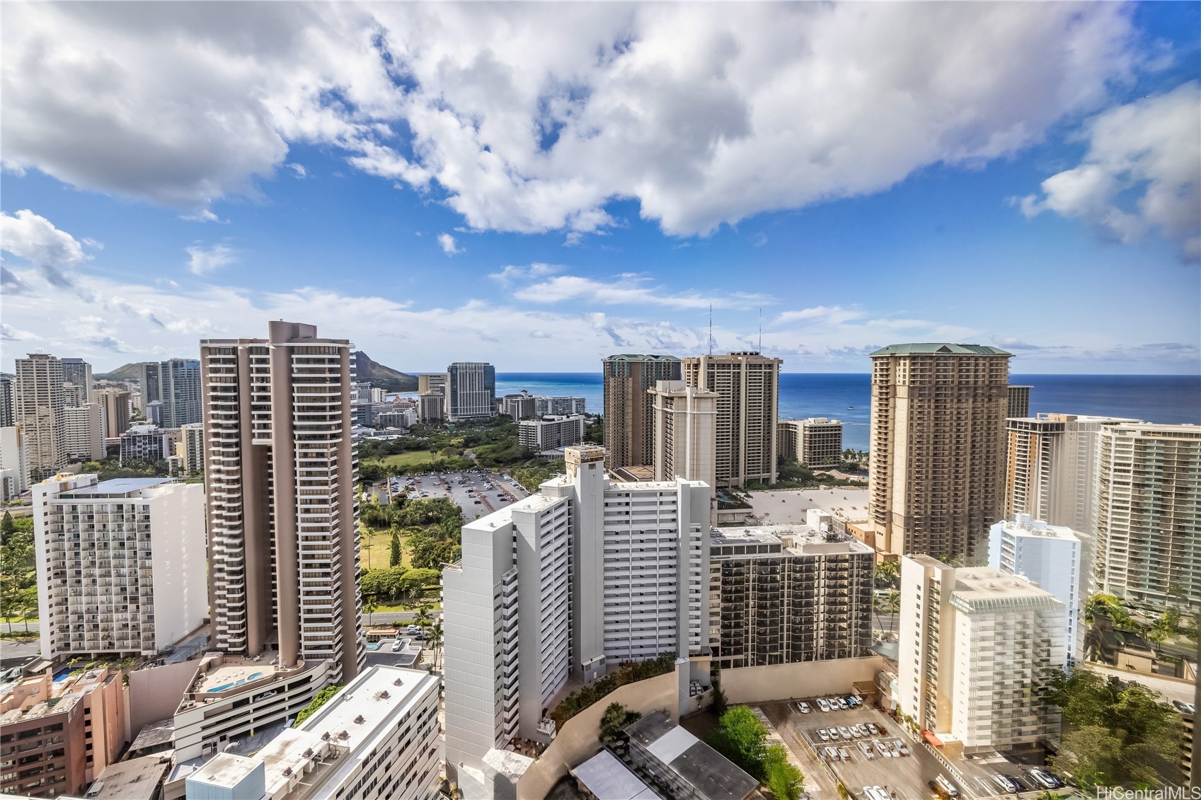 411 Hobron Lane 3905
