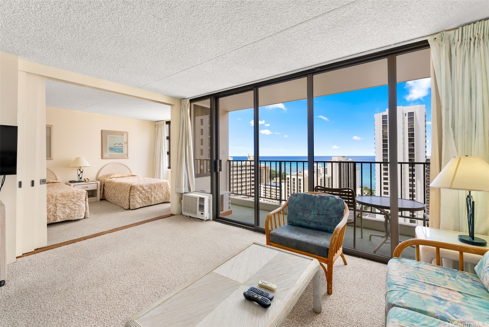 201 Ohua Avenue 2912 T-2 Mauka