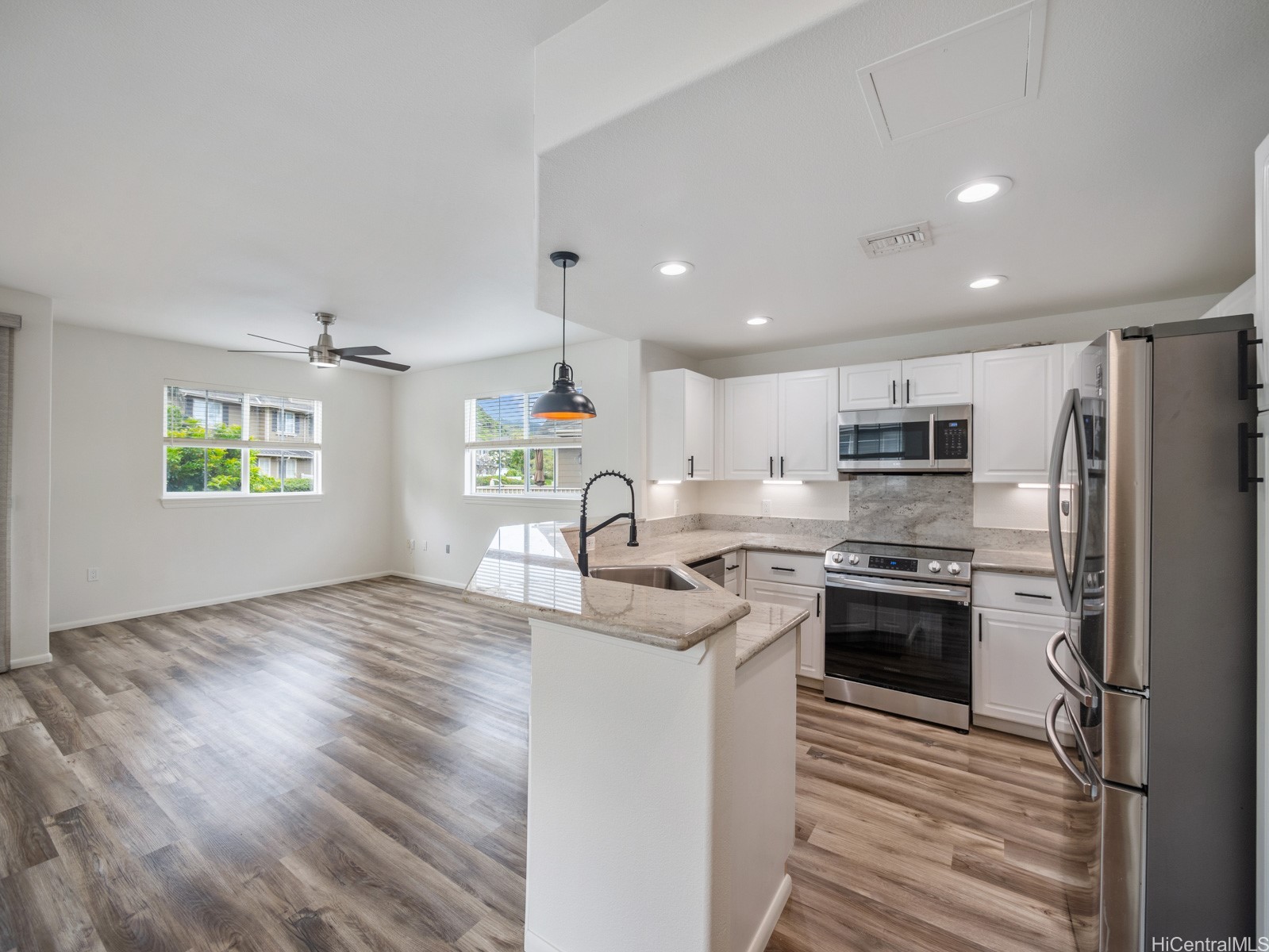 7018 Hawaii Kai Drive 6-15