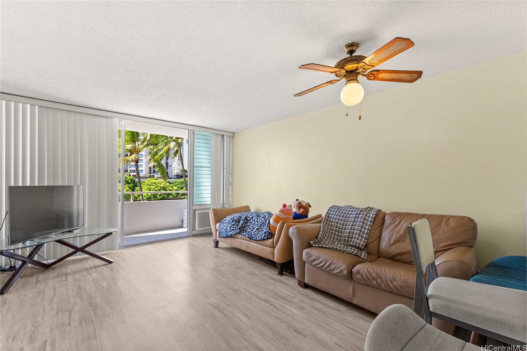 1676 Ala Moana Boulevard 208