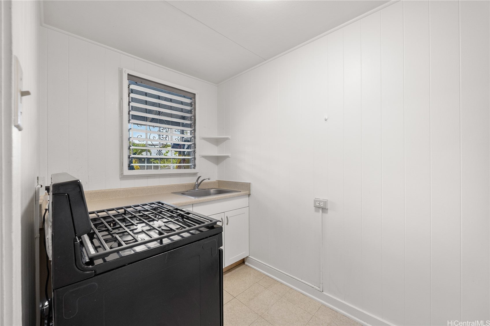 631 Hausten Street 4