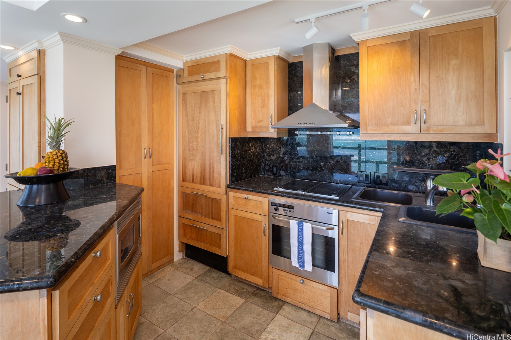 2957 Kalakaua Avenue 418