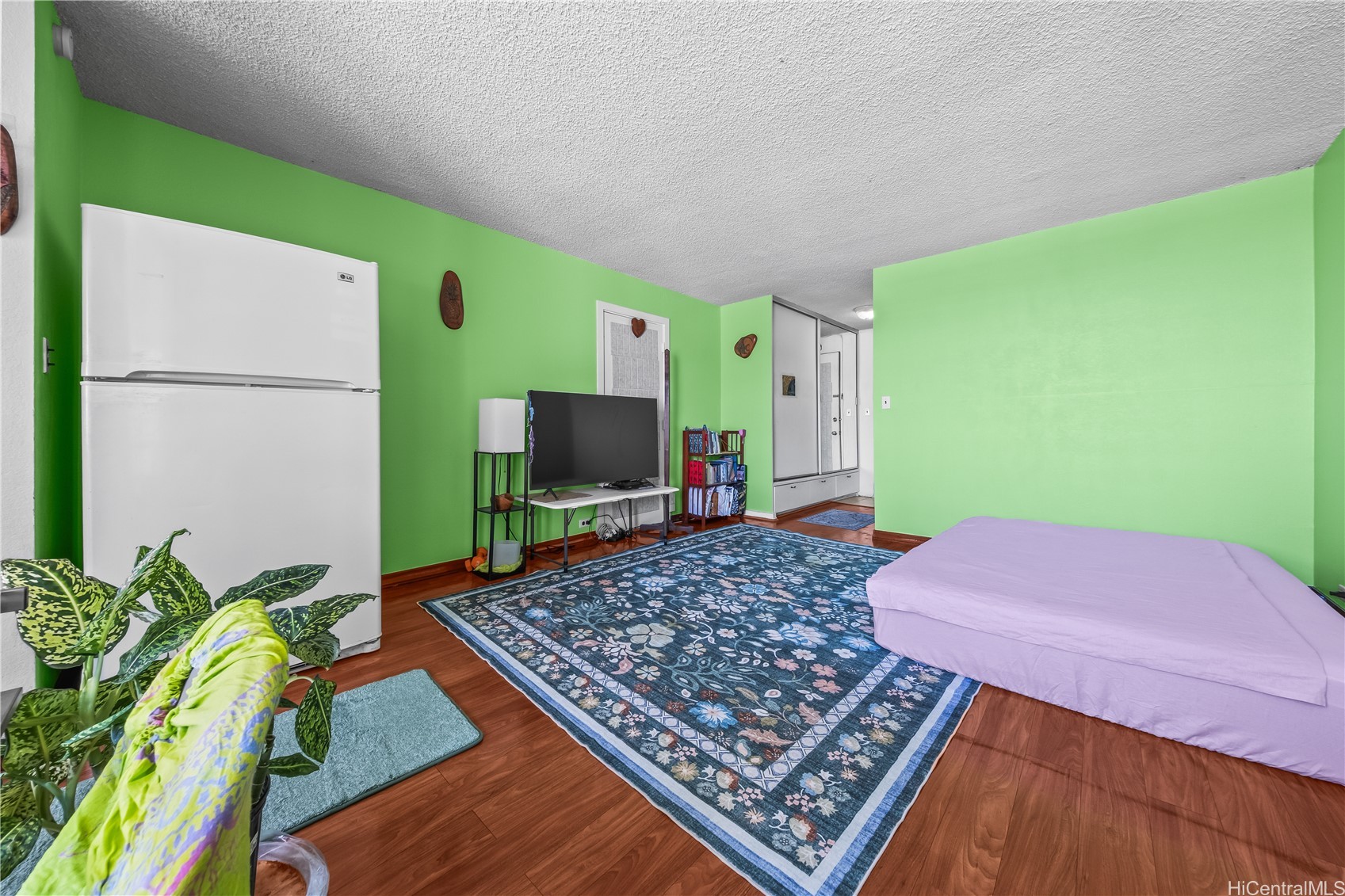 747 Amana Street 1405