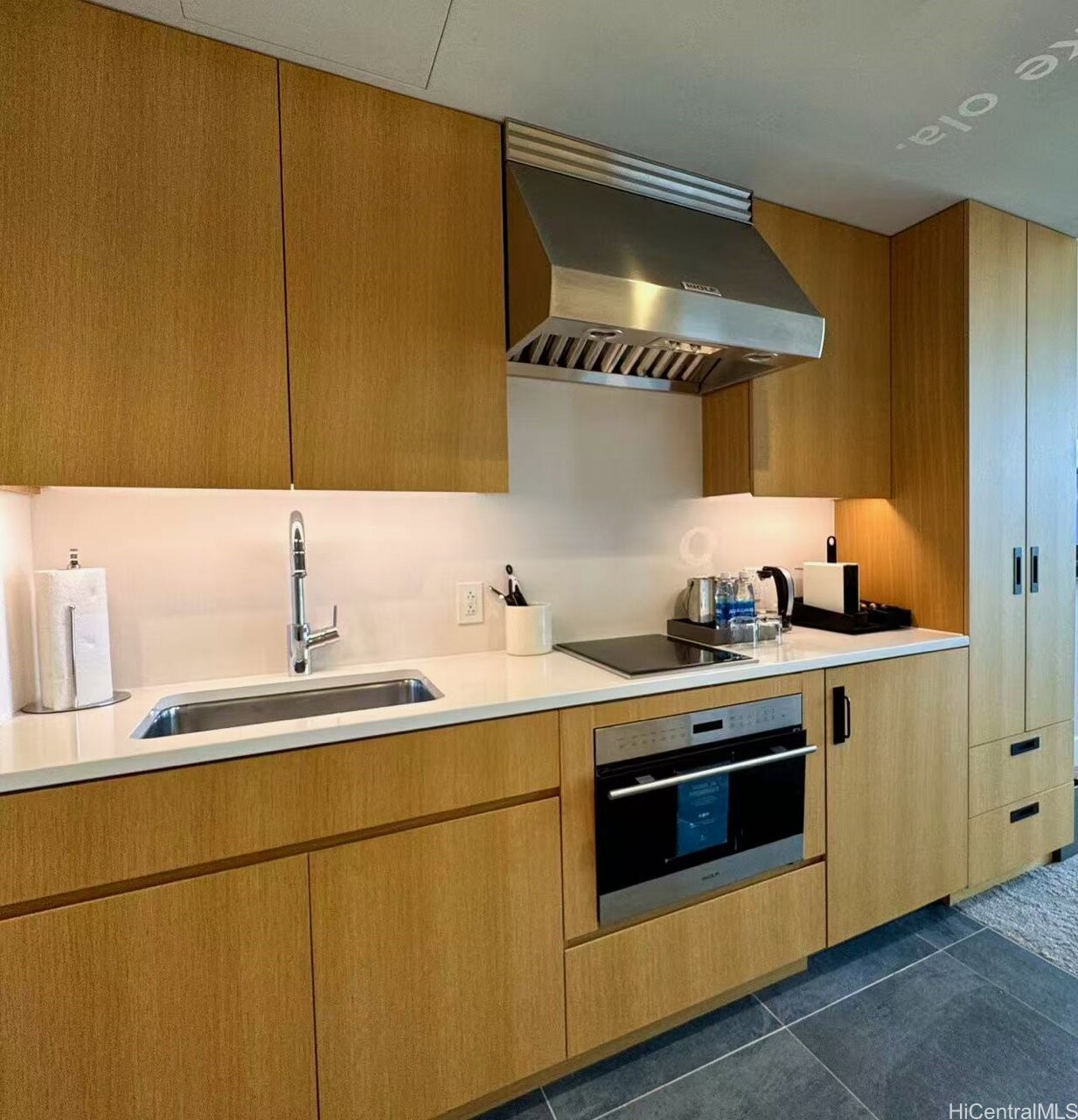 1390 Kapiolani Boulevard 3311