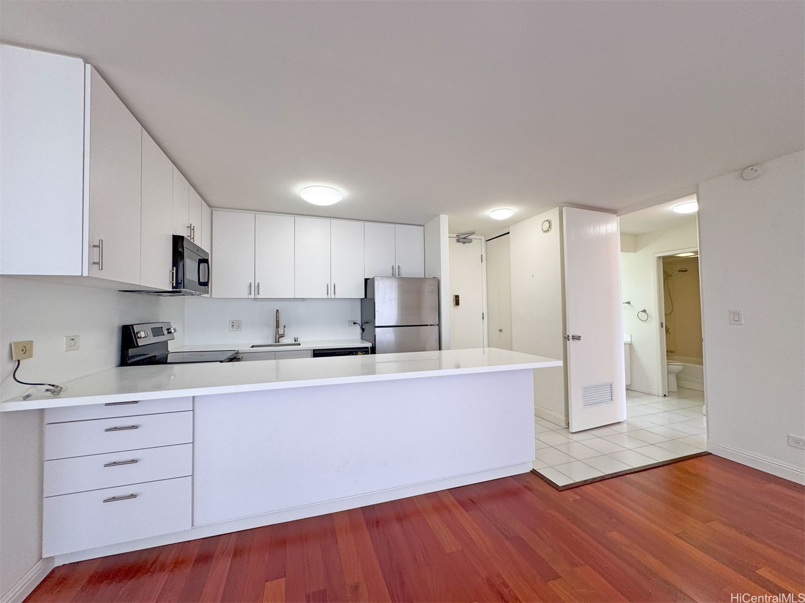 411 Hobron Lane 2809