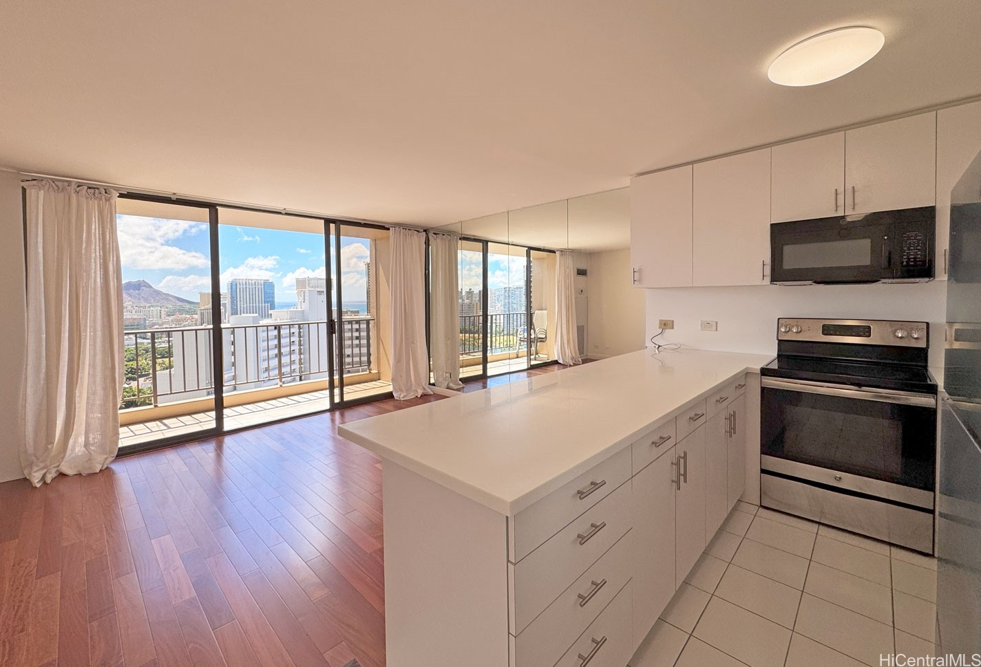 411 Hobron Lane 2809