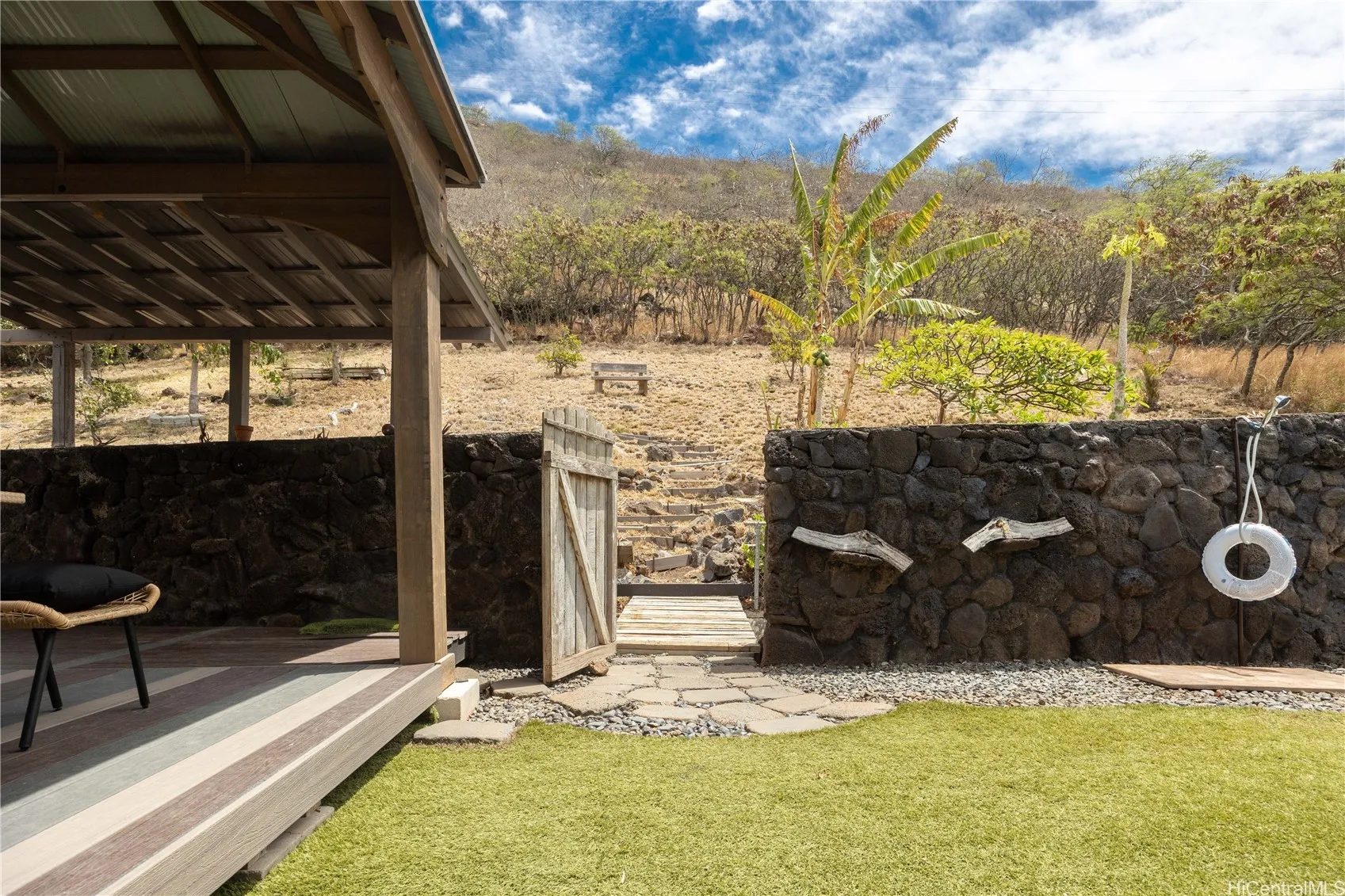 Honolulu, Hawaii 96825, United States, 3 Bedrooms Bedrooms, ,2 BathroomsBathrooms,Residential,Pending,203274