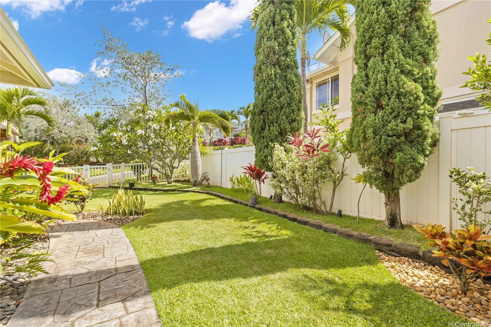 Kapolei, Hawaii 96707, United States, 3 Bedrooms Bedrooms, ,2 BathroomsBathrooms,Residential,Active,196858