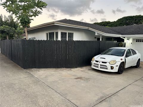 41-555 Hihimanu Street Waimanalo HI 96795