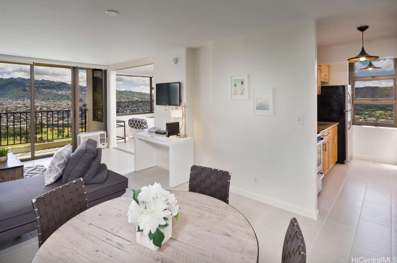 201 Ohua Avenue Mauka 3513