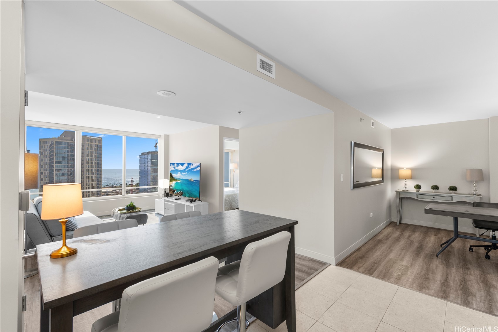 1009 Kapiolani Boulevard 4008