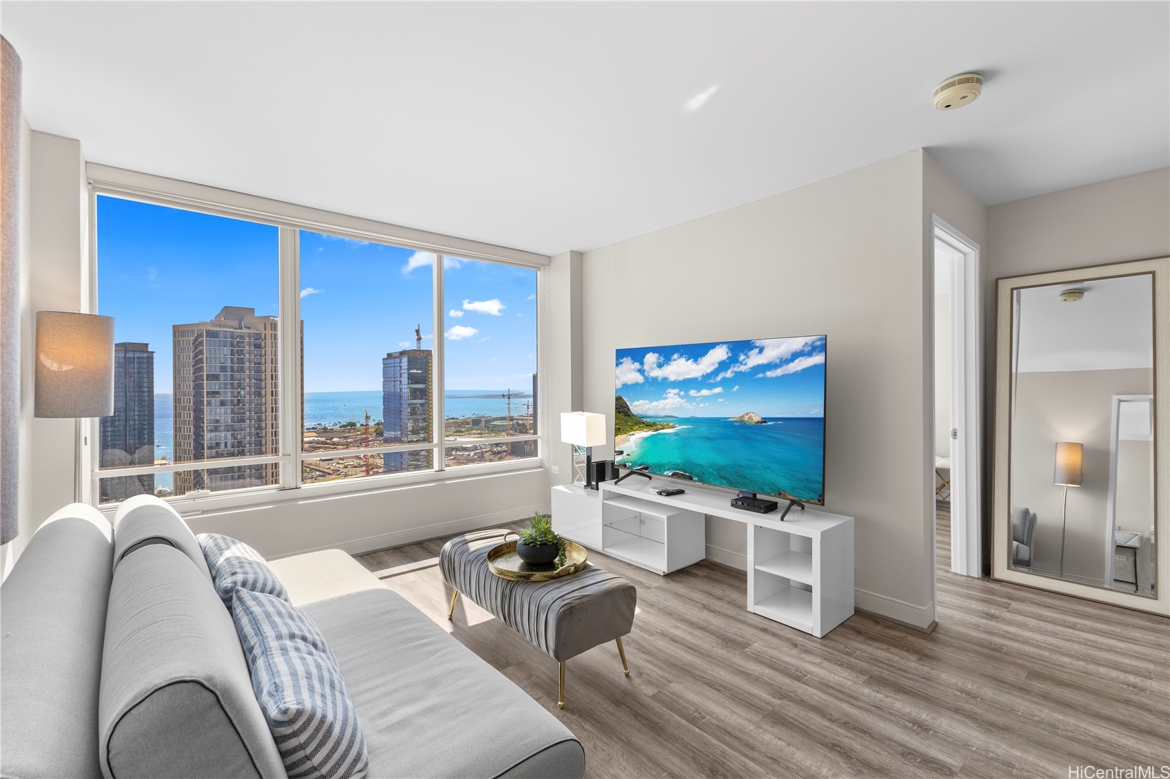 1009 Kapiolani Boulevard 4008