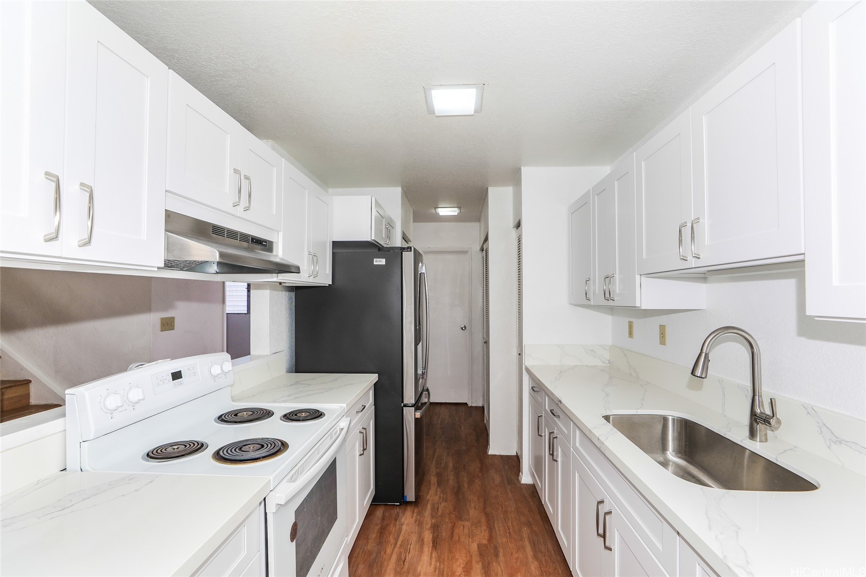 95-720 Kahikinui Street