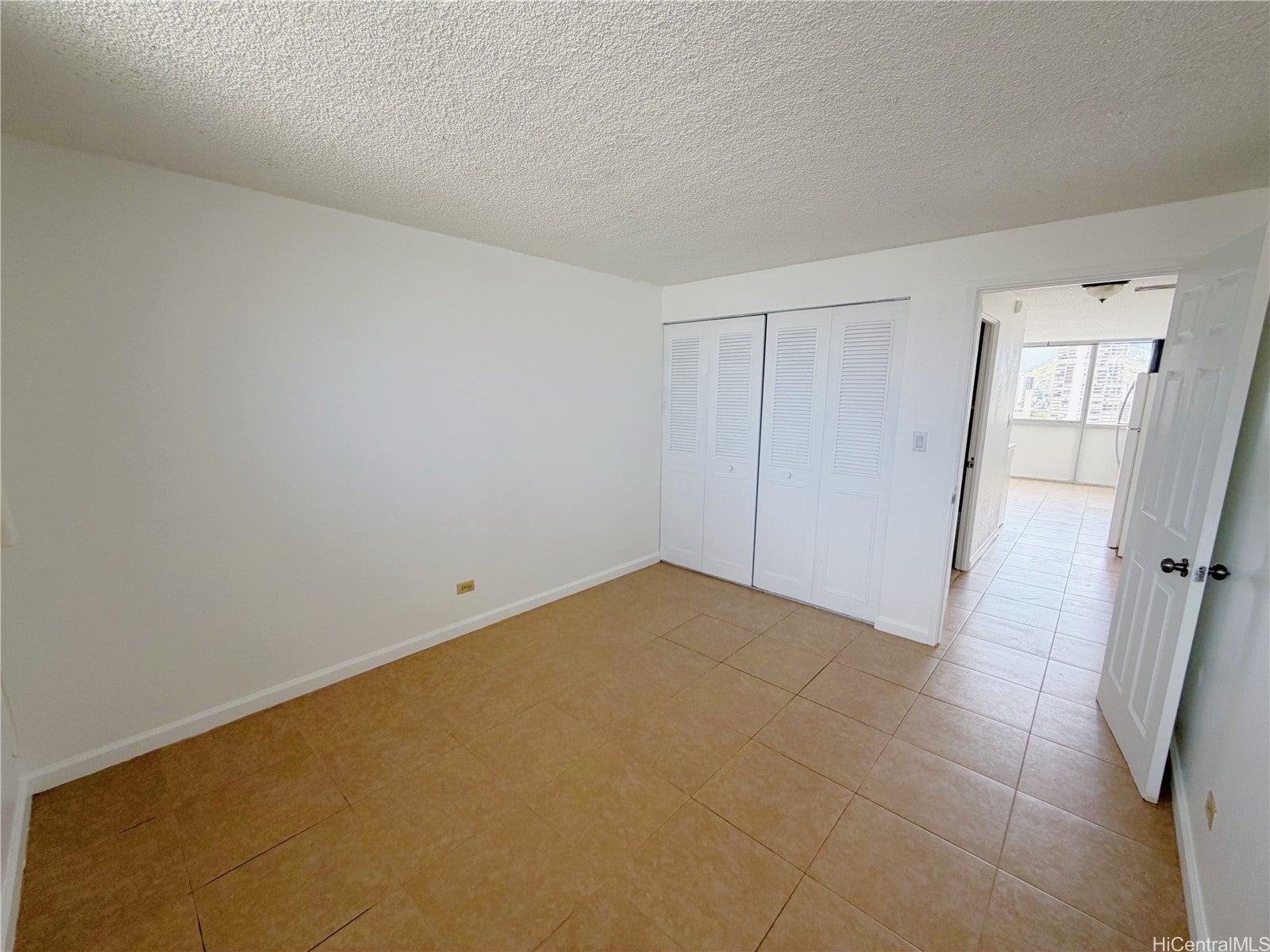 2211 Ala Wai Boulevard 1708