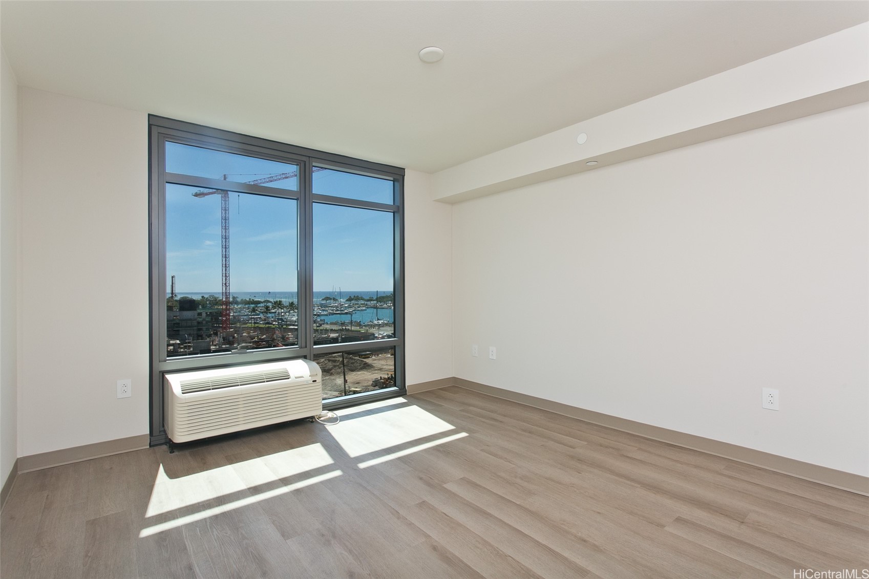 828 Auahi Street 810