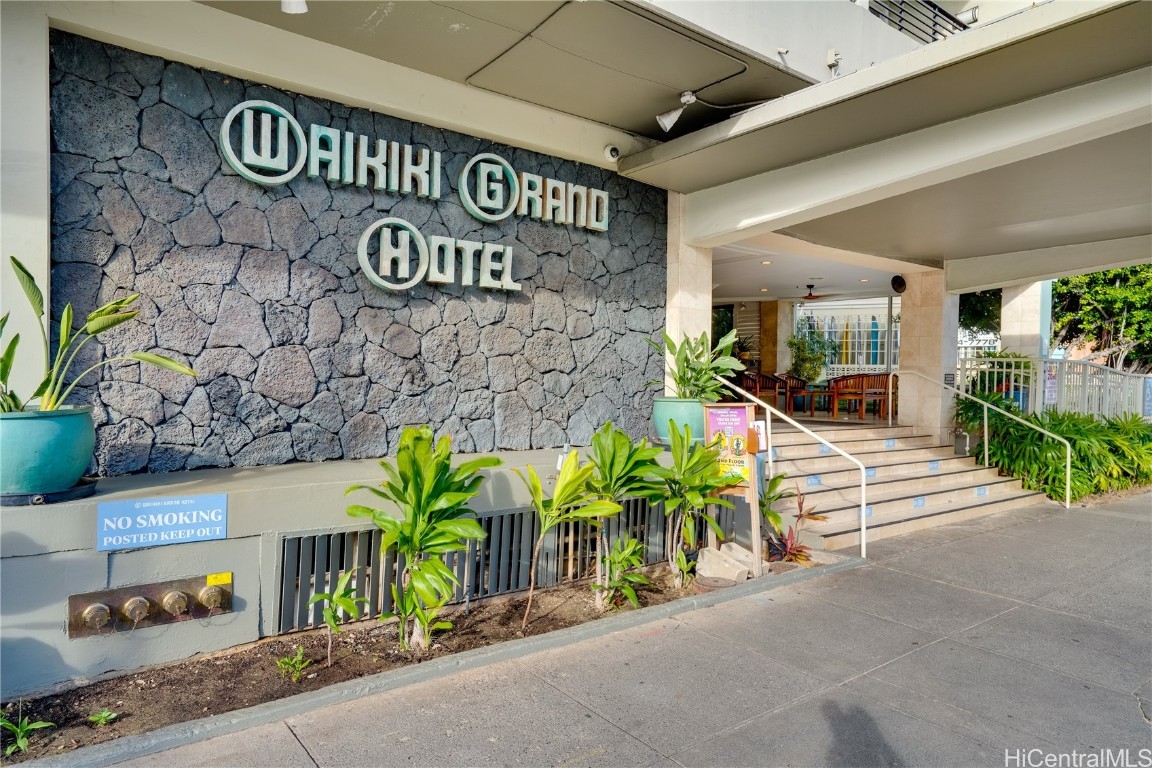 134 Kapahulu Avenue 518