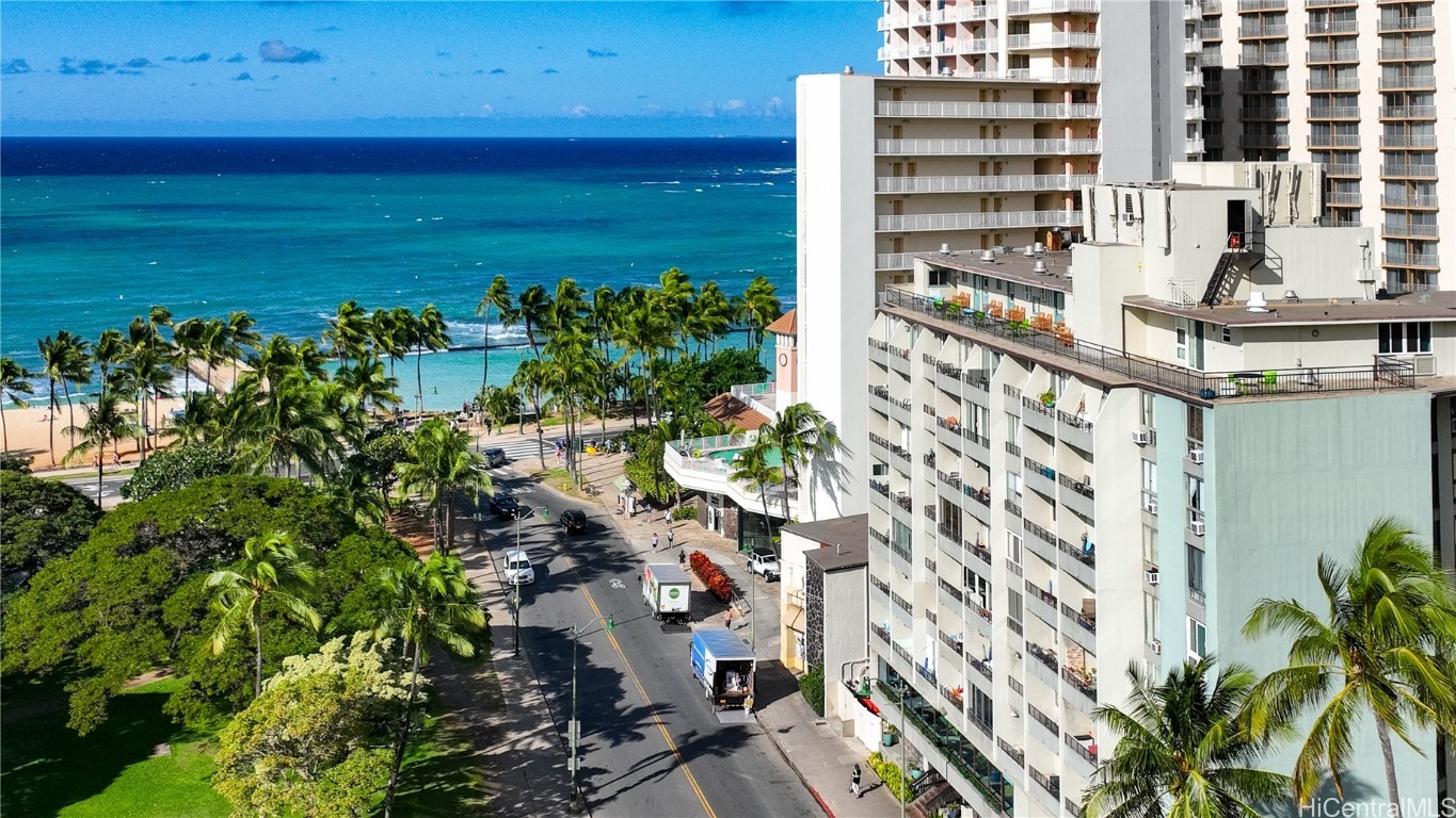 134 Kapahulu Avenue 518