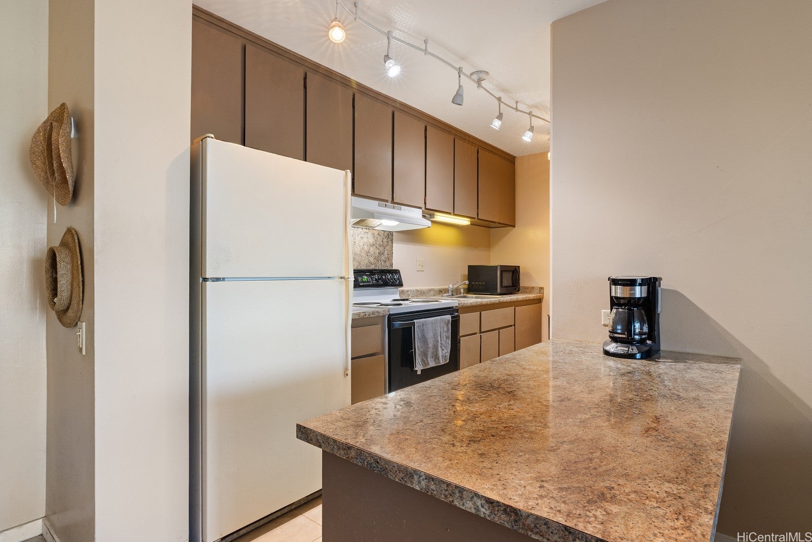 909 Ala Lilikoi Street 608