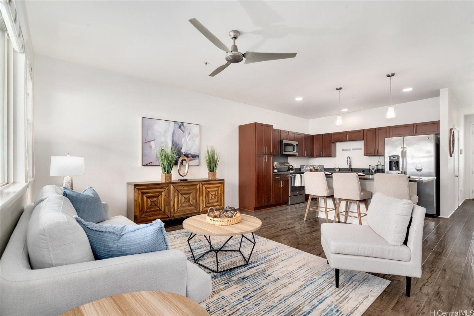 801 Kakala Street 305