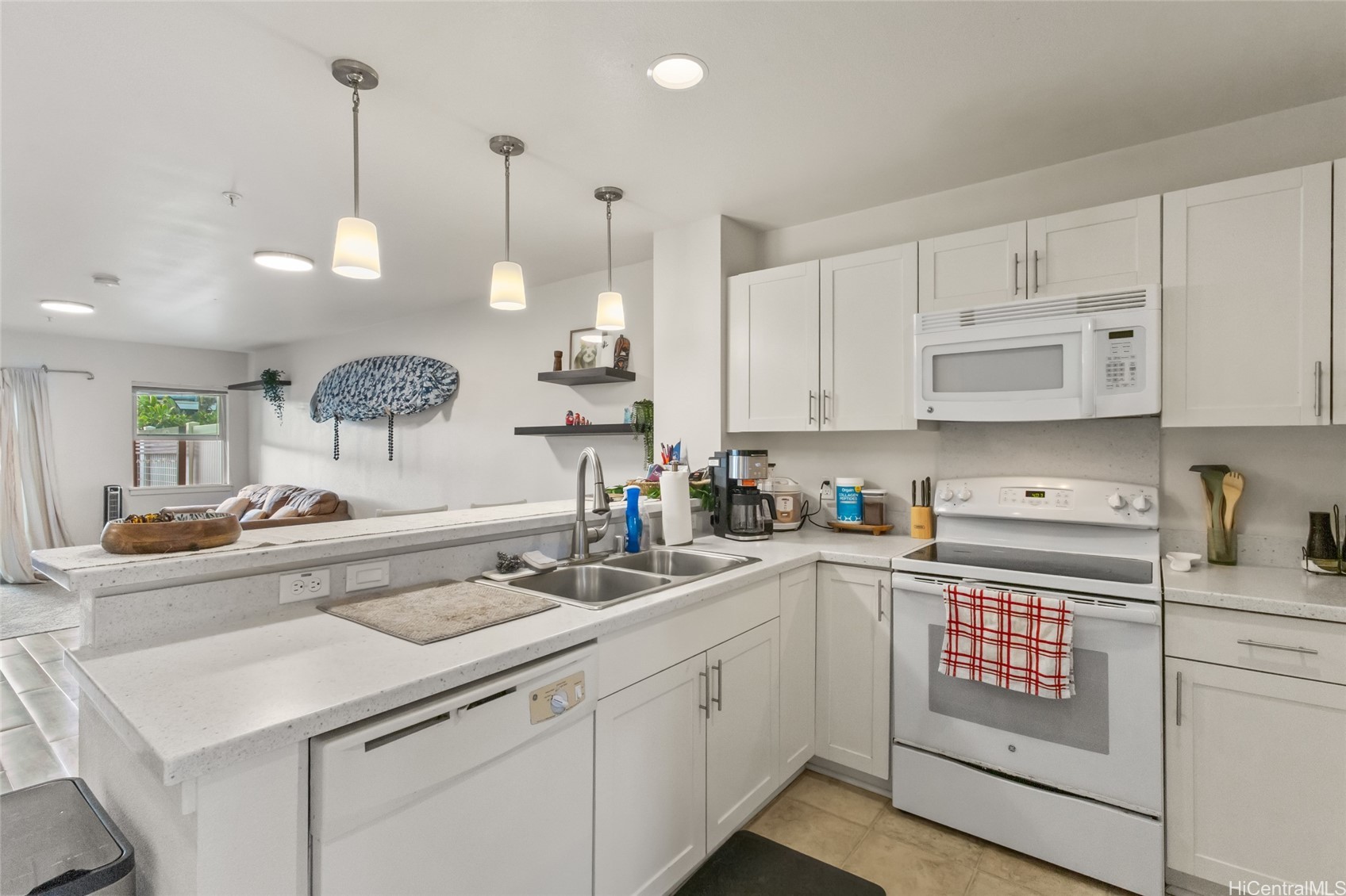 801 Kakala Street 902