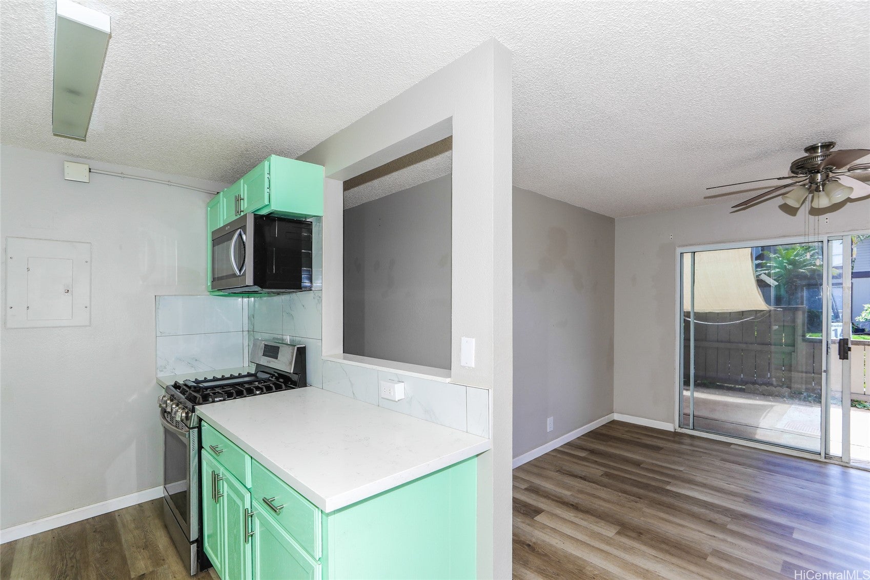 91-1040 Puamaeole Street 13A