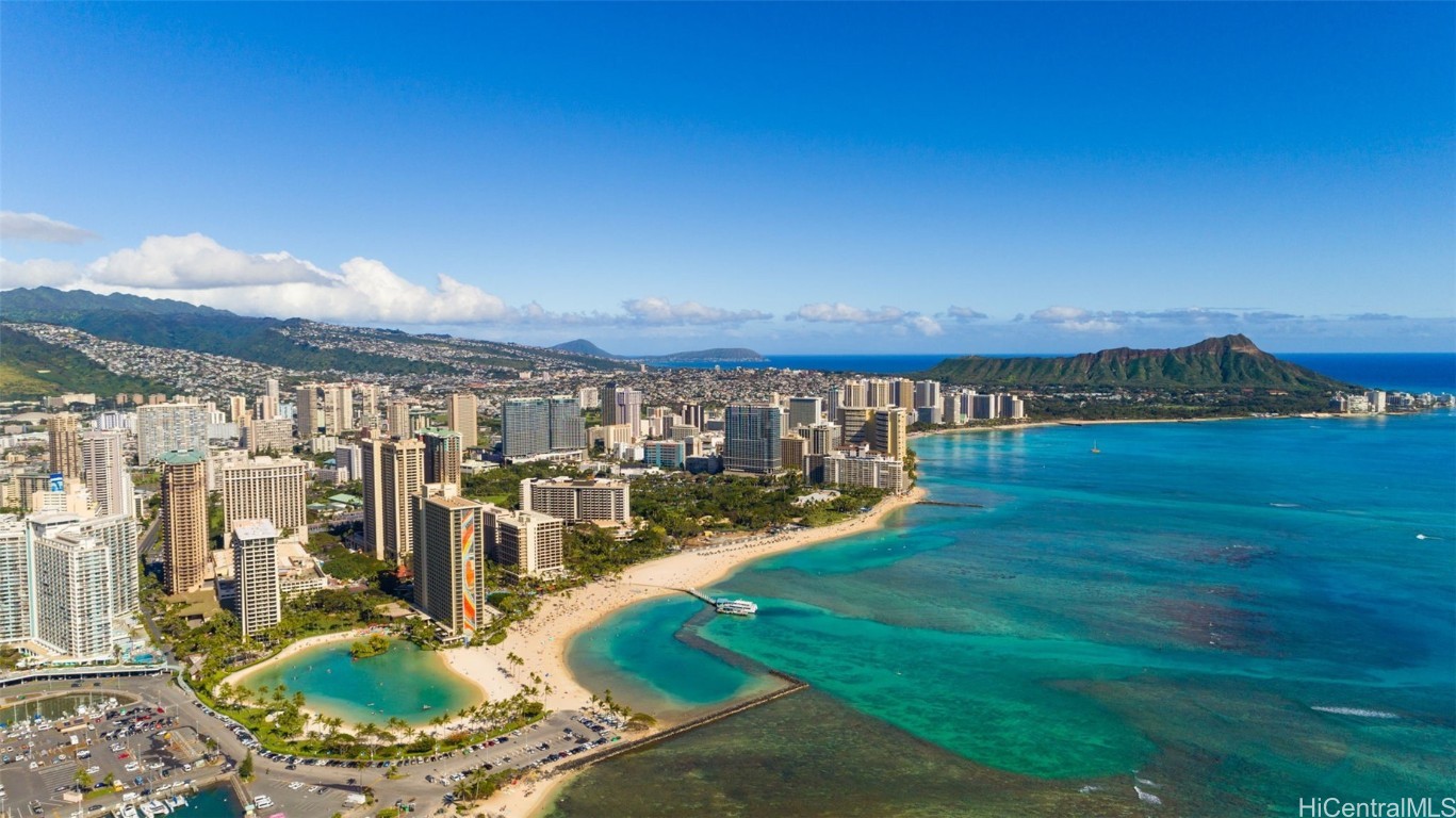 Hawaiian Monarch Condominium
