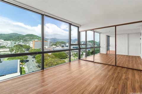 1114 Punahou Street 14A Honolulu HI 96826