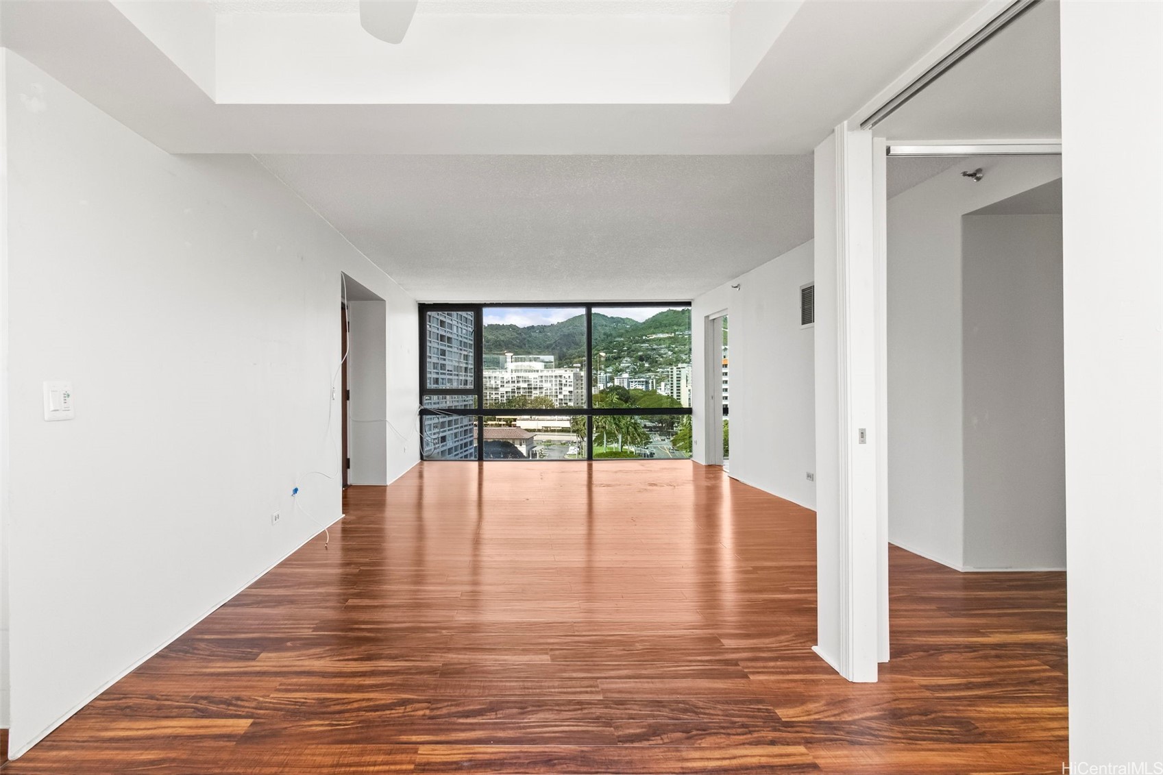 1114 Punahou Street 14A