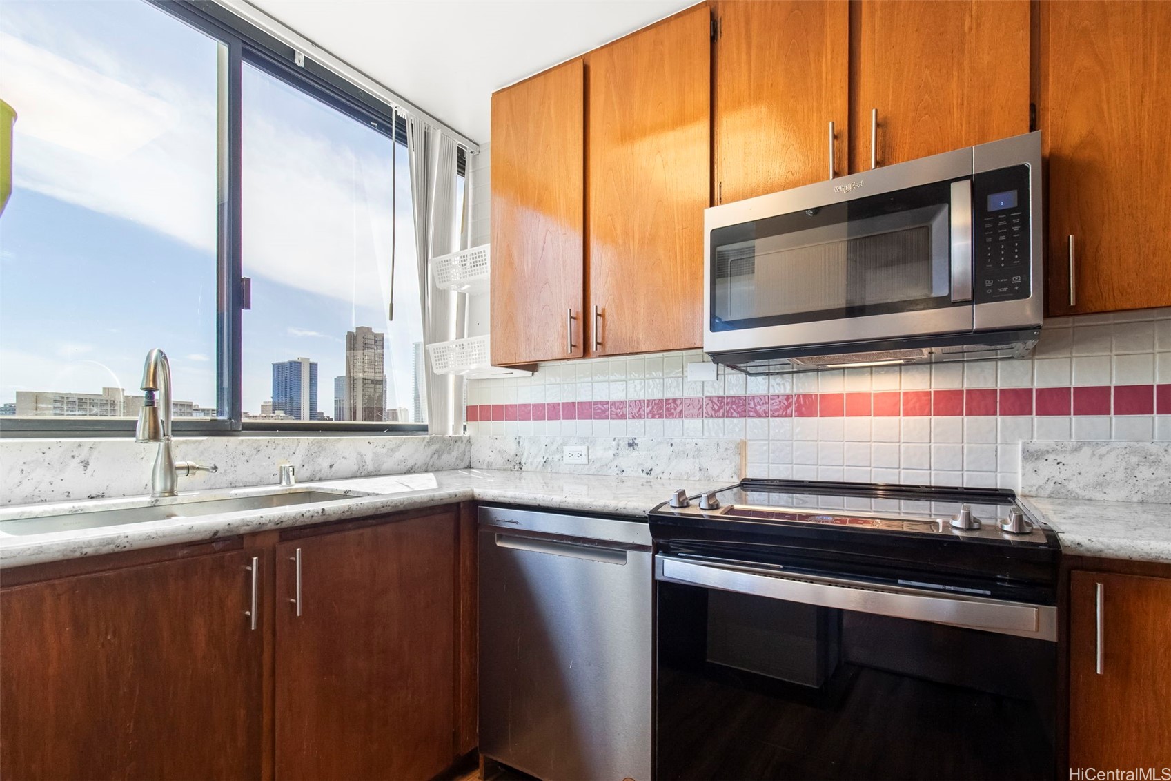 1114 Punahou Street 14A