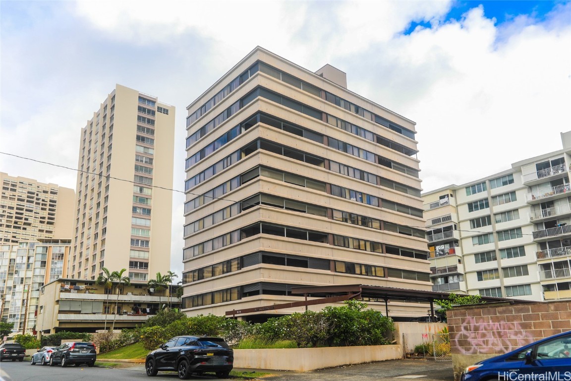 Makiki Regent Condominium