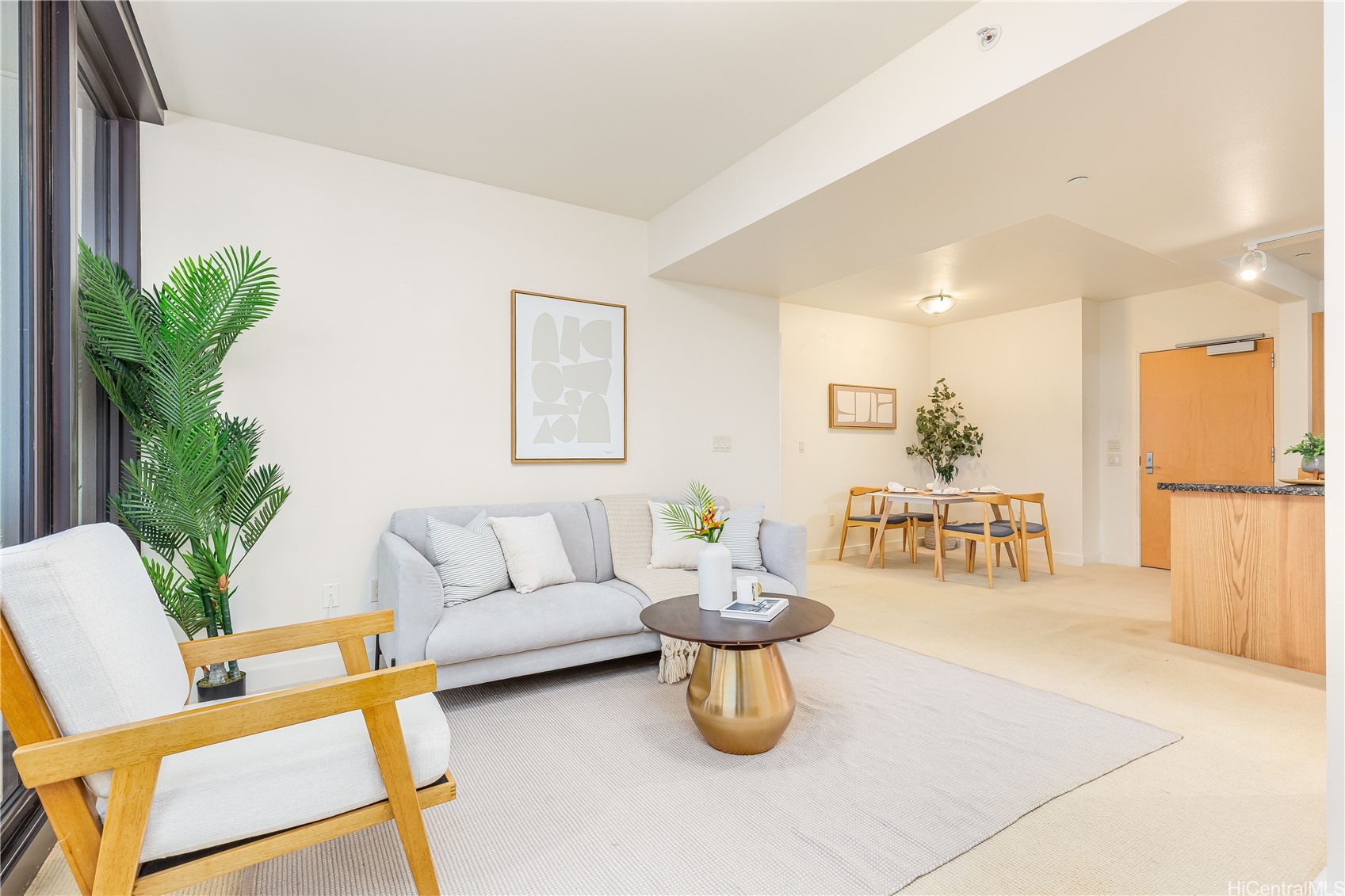 600 Queen Street 2103