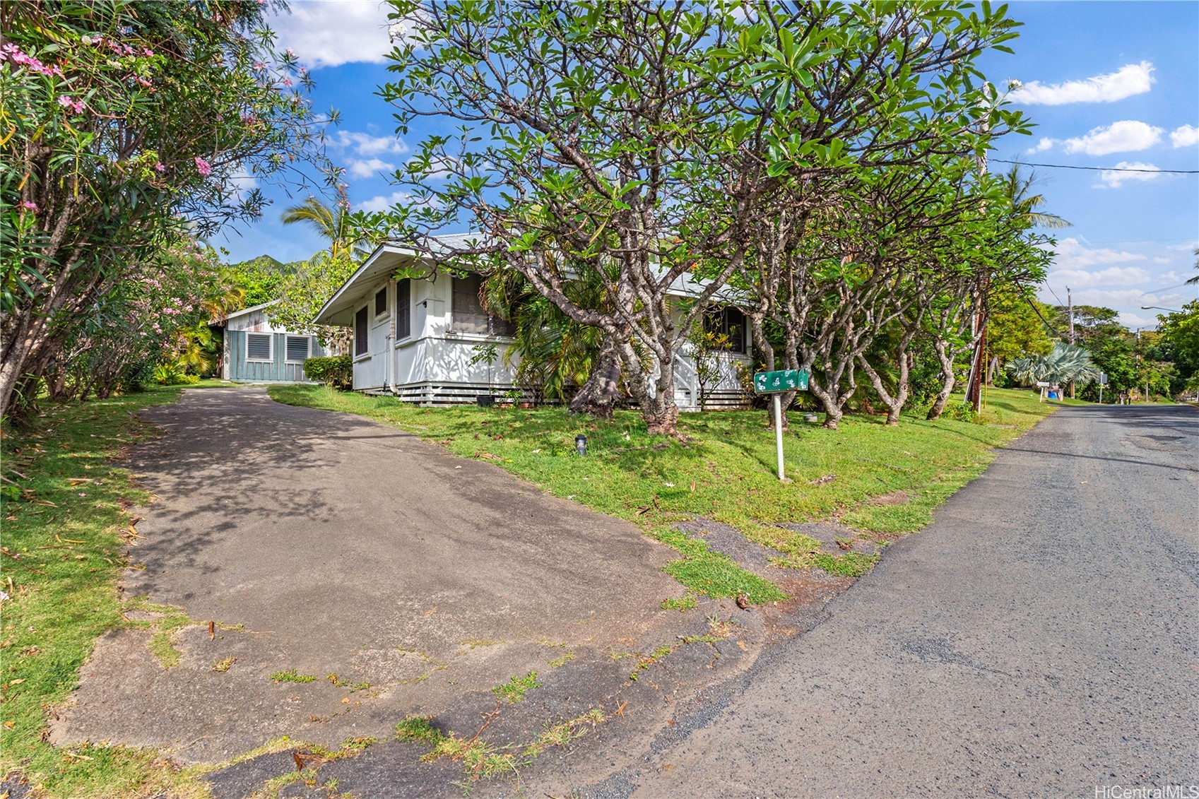 1421 Aalapapa Drive