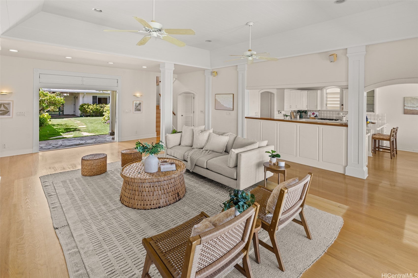 914 Mokulua Drive
