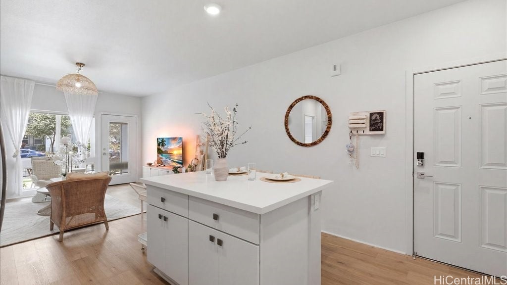 91-3529 Nana Hope Street 2111