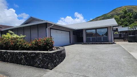 Photo of 590 Keolu Drive, Kailua, HI 96734 (MLS # 202612018)