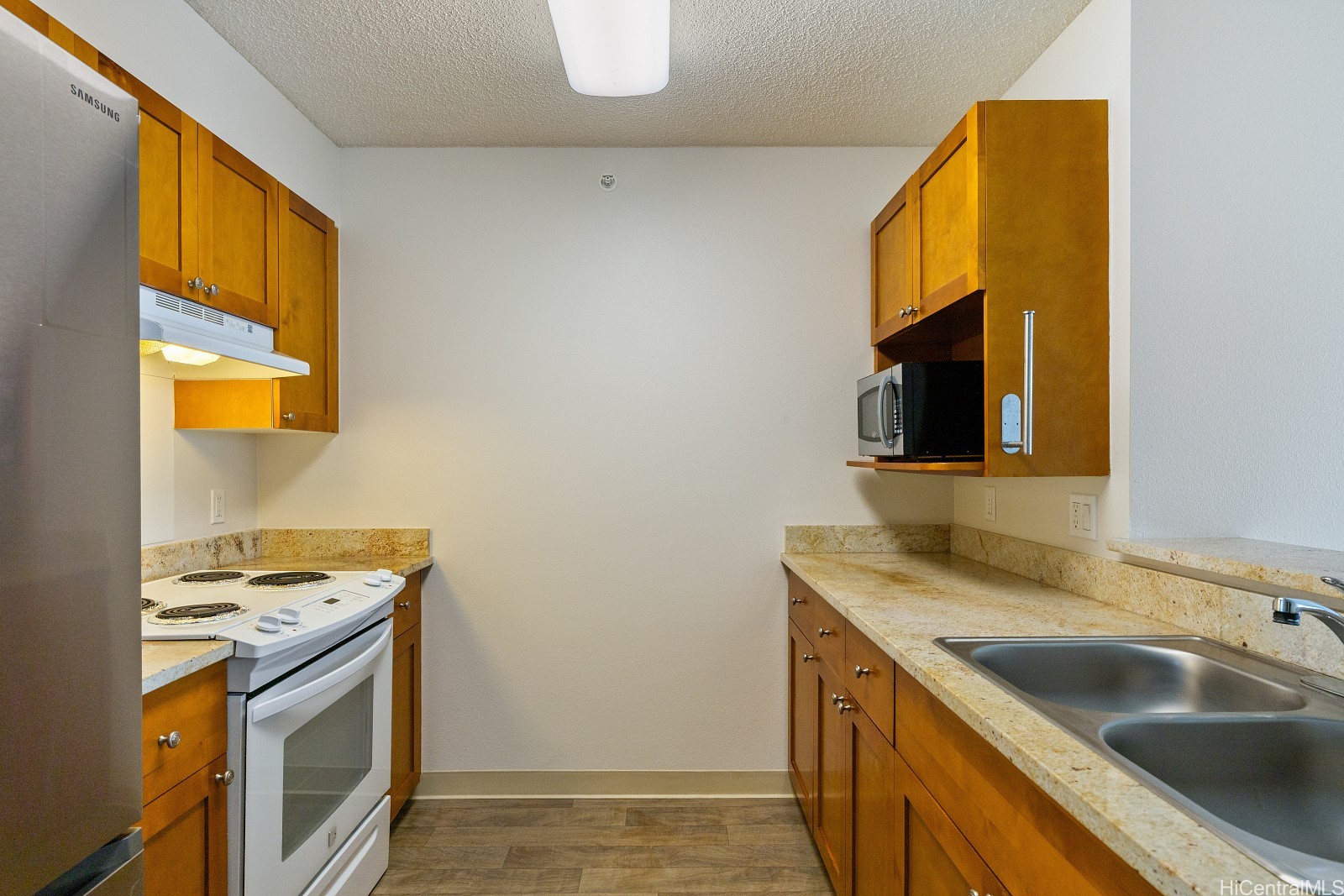 801 South Street 2002