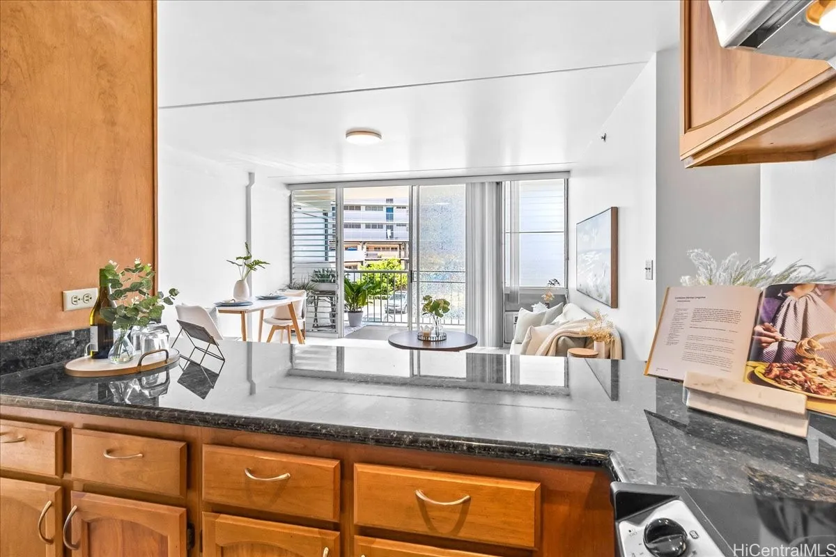 Honolulu, Hawaii 96826, United States, 1 Bedroom Bedrooms, ,1 BathroomBathrooms,Residential,Active,175030