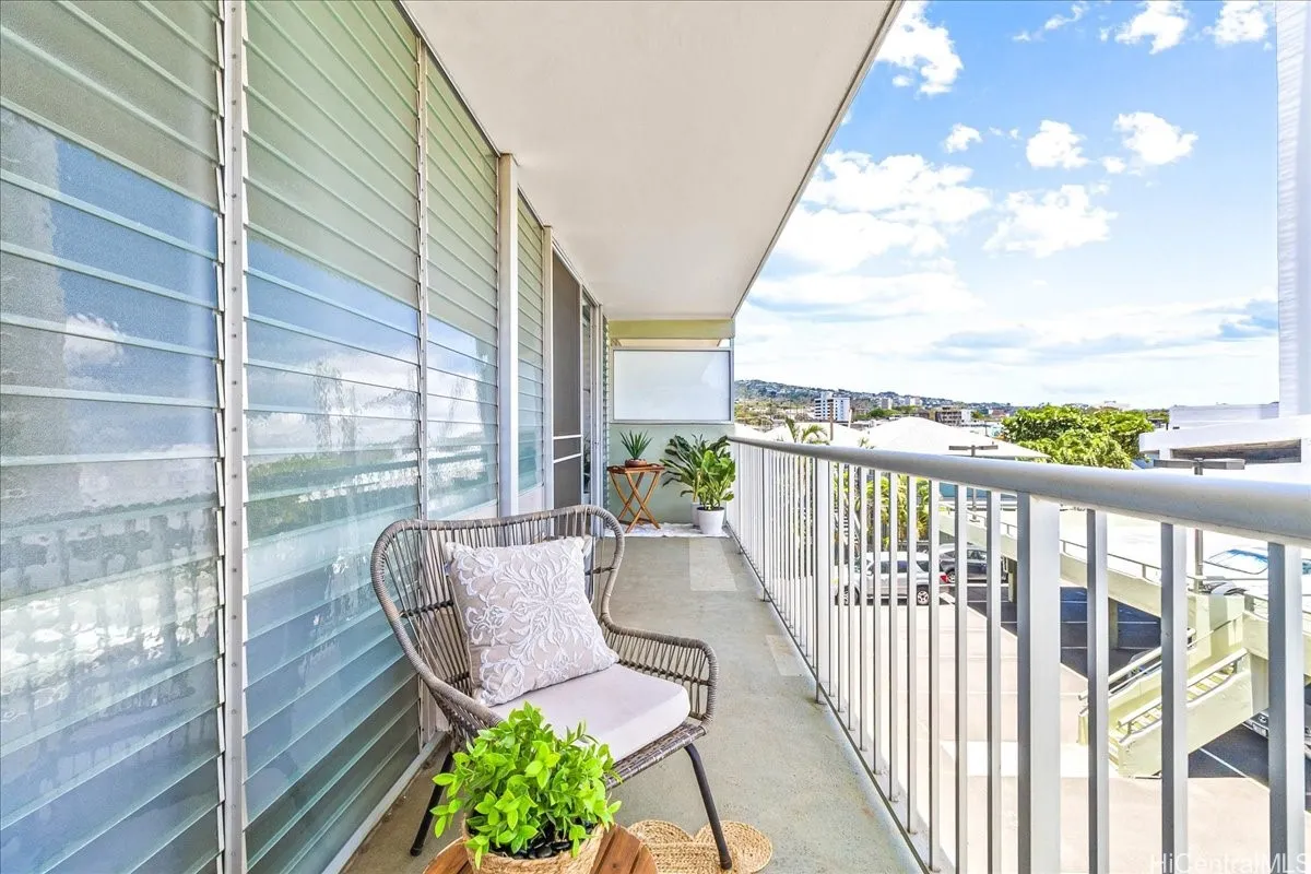 Honolulu, Hawaii 96826, United States, 1 Bedroom Bedrooms, ,1 BathroomBathrooms,Residential,Active,175030